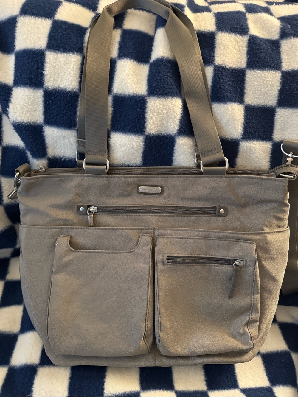 Baggallini Everyday Laptop Work Tote Bag Grey Silver blue lining nice!